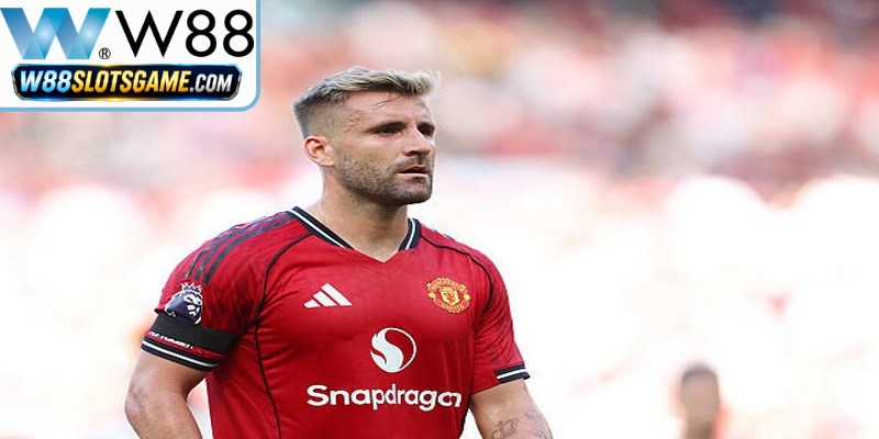 Luke Shaw Chấp Nhận Giảm Lương Để Tiếp Tục Ký Hợp Đồng MU Luke Shaw Chấp Nhận Giảm Lương Để Tiếp Tục Ký Hợp Đồng MU