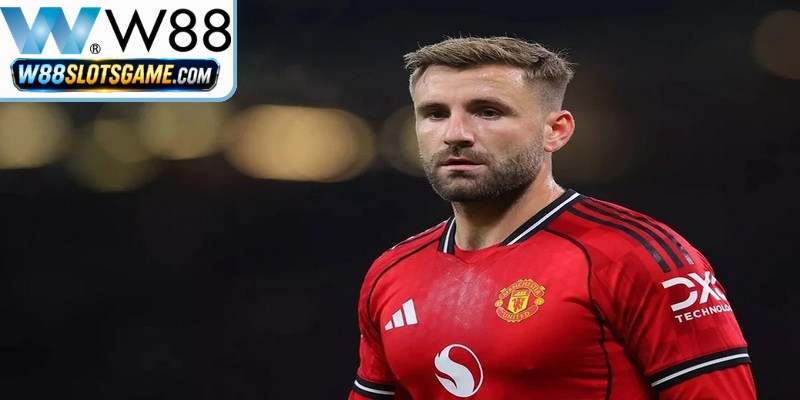 Luke Shaw Chấp Nhận Giảm Lương Để Tiếp Tục Ký Hợp Đồng MU Luke Shaw Chấp Nhận Giảm Lương Để Tiếp Tục Ký Hợp Đồng MU